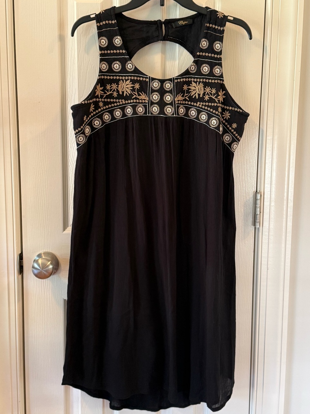 Cupio Black Embroidered Boho Sleeveless Dress Keyhole Back Est L